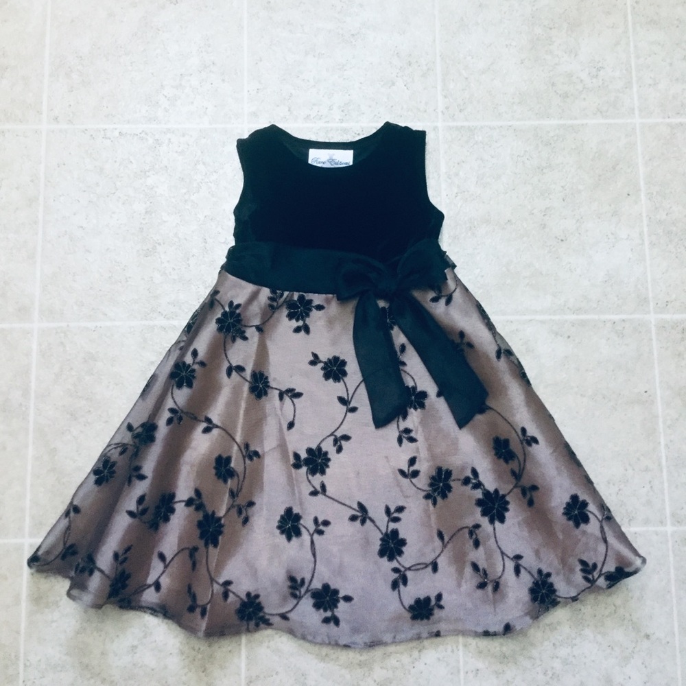 Rare Editions seasonal dress